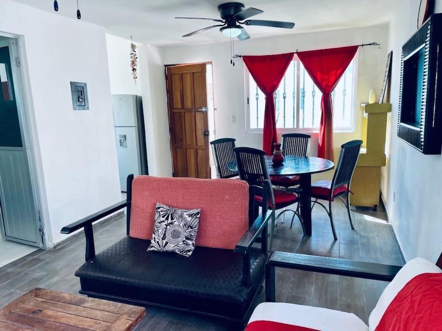 Punta Me Apartments & Rooms In Punta Sam Ferry Beach แคนคูน ภายนอก รูปภาพ